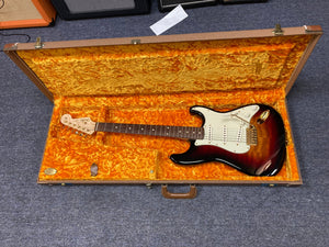 Fender Custom Shop 1960s FMT Stratocaster 1998 in hardshell case, featuring original case candy and certificate of authenticity.