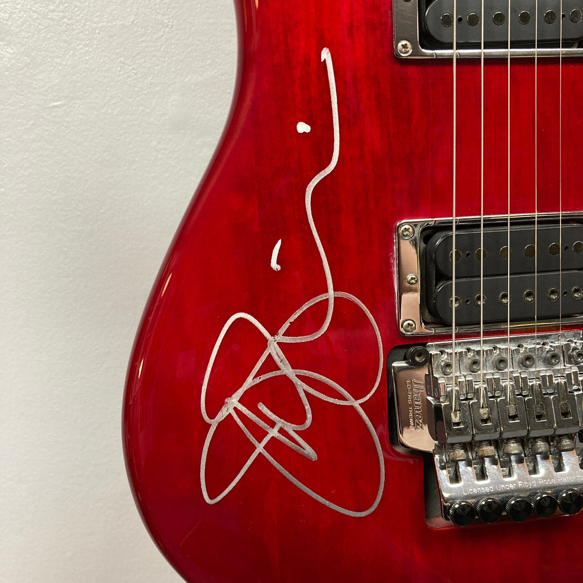1999 Ibanez JS100 – Trans Red – Signed by Joe Satriani w/case