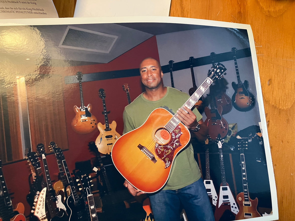 2006 Fender Stratocaster MIM Inca Silver – Signed by Rock Legends