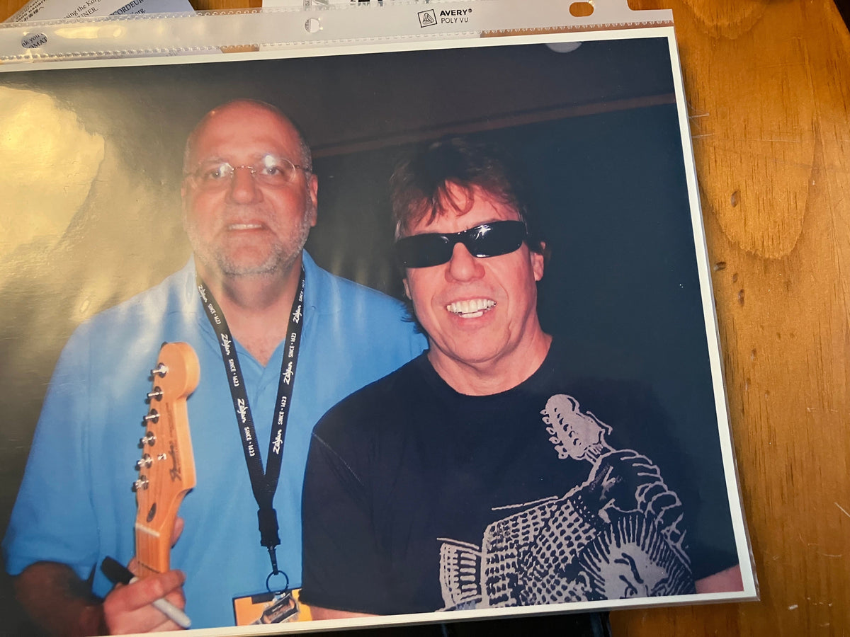 2006 Fender Stratocaster MIM Inca Silver – Signed by Rock Legends