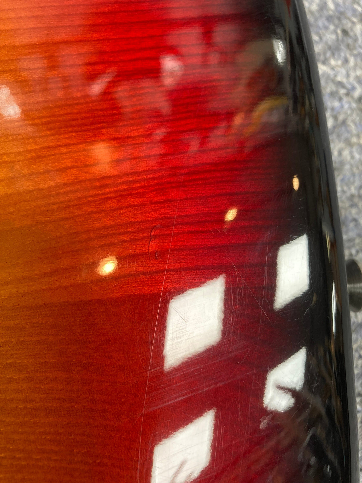 ESP Japan 400 Series Strat style w/Case Consign