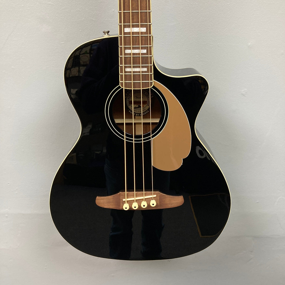 Fender Kingman Acoustic Electric Bass Black w/Hard Case Used