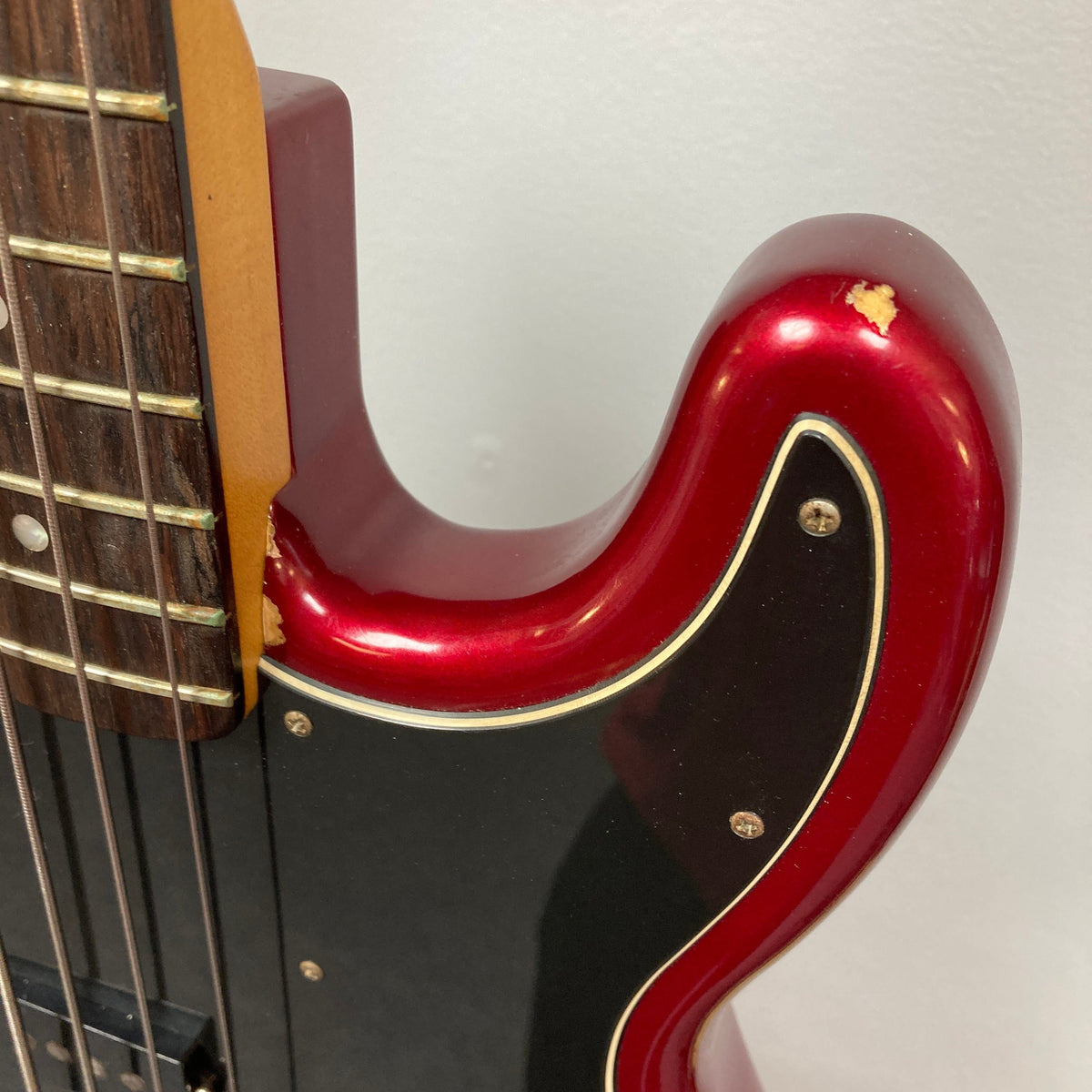 Fender Nate Mendel Precision Bass Candy Apple Red w/Tweed Case Used