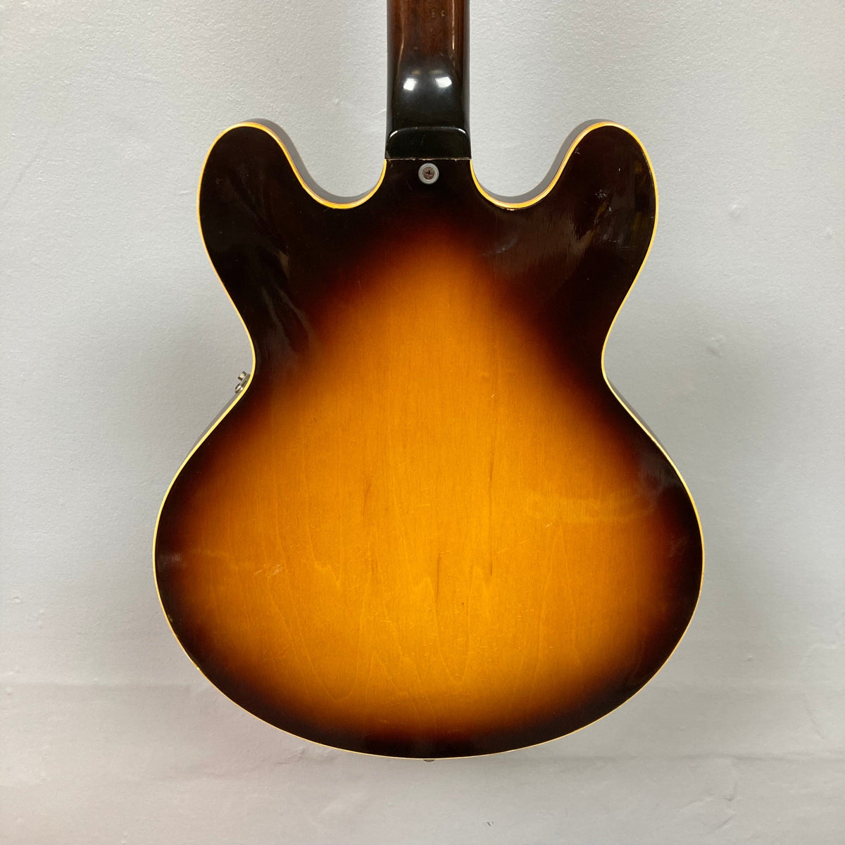 Gibson ES-335TD-12 1968 Sunburst 12-string guitar, semi-hollow body, double-cutaway design, with case. Features minor blemishes and sunburst finish.