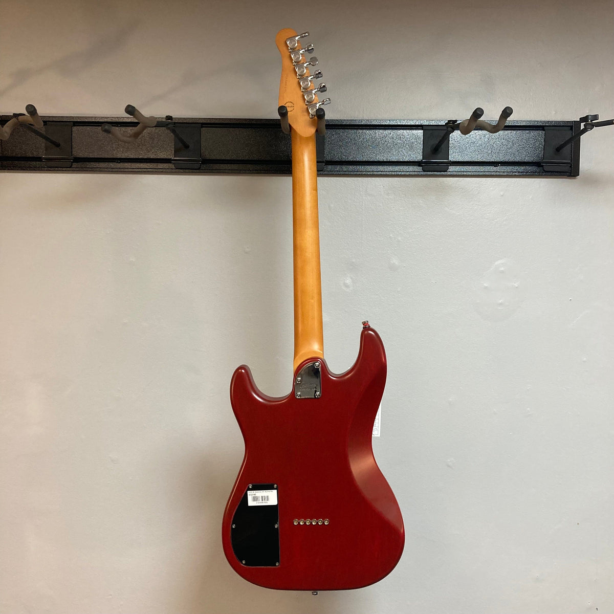 Godin Session HT MN Aztek Red electric guitar with fixed bridge and HSS pickup configuration, ideal for versatile musical genres.