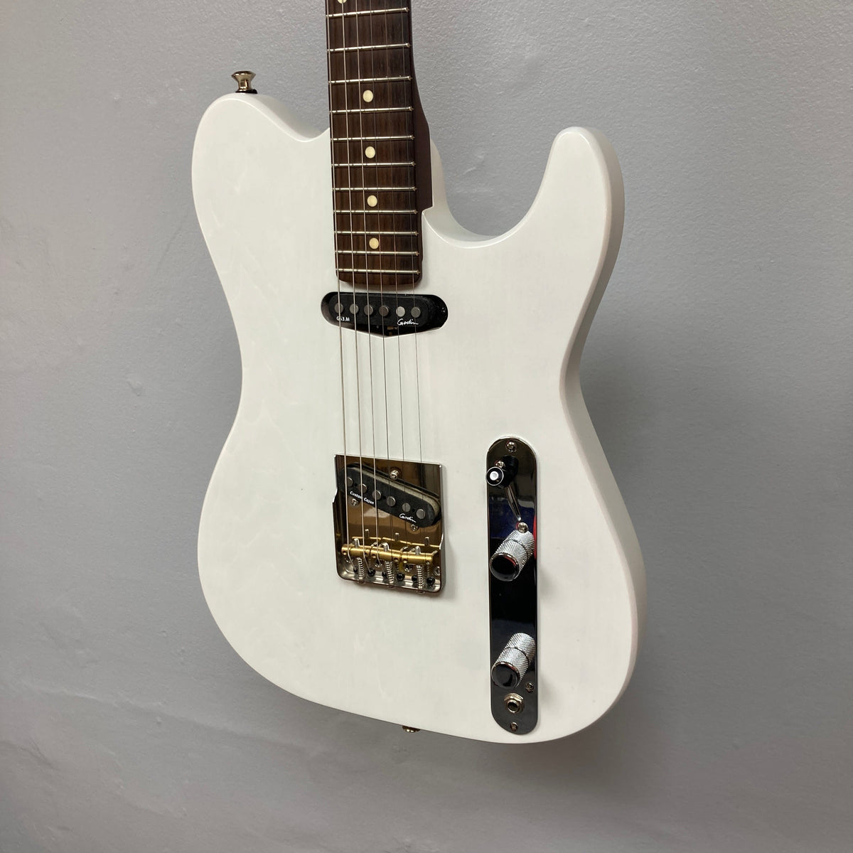 Godin Stadium HT Trans White RN w/gigbag Cosign USED