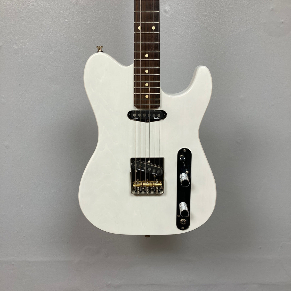 Godin Stadium HT Trans White RN w/gigbag Cosign USED