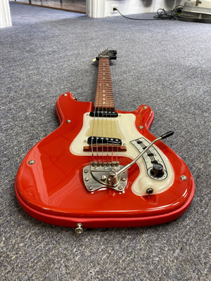 Hagstrom I Vintage Electric Guitar with original flatwound strings, featuring a red and white body, Brazilian Rosewood fretboard, and a slender neck for enhanced playability.