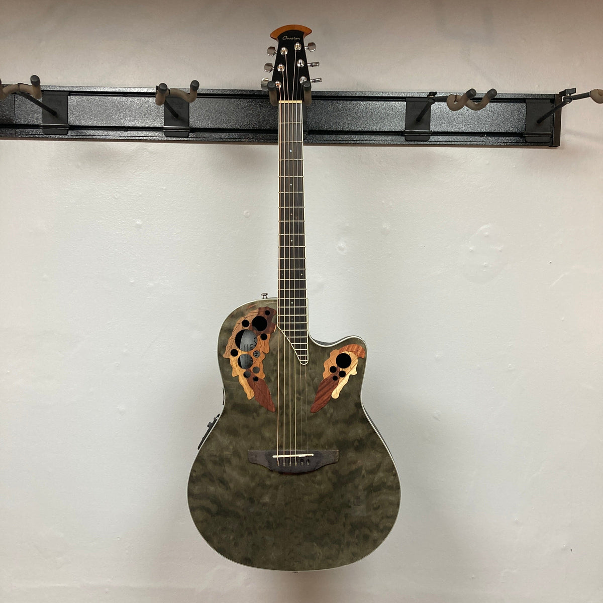 Ovation CE48P Celebrity Elite Plus w/ Ovation Fitted Hardshell Case