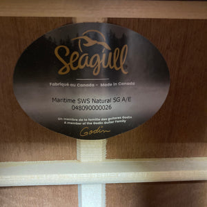 Seagull Maritime SWS Natural SG Acoustic/Electric Guitar w/Stagg Hard Case consign/used