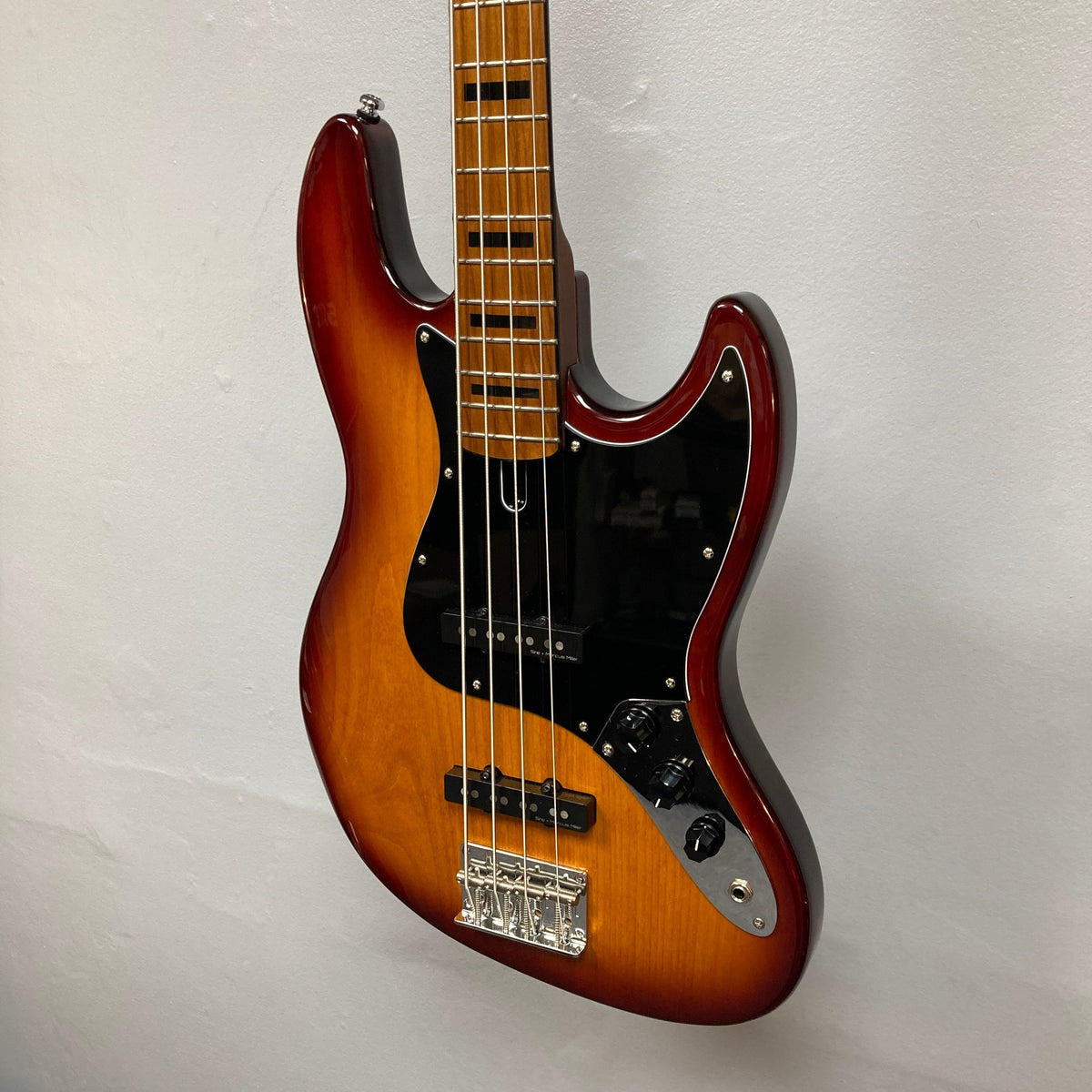 Sire Marcus Miller V5 Sunburst 4-String Used