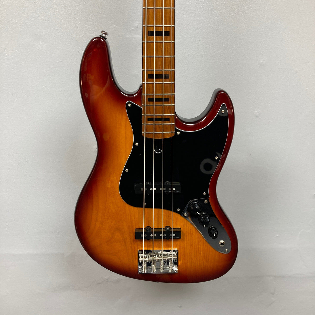 Sire Marcus Miller V5 Sunburst 4-String Used