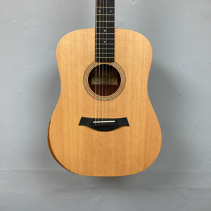 Taylor Academy 10 Acoustic Natural w/Gigbag Used