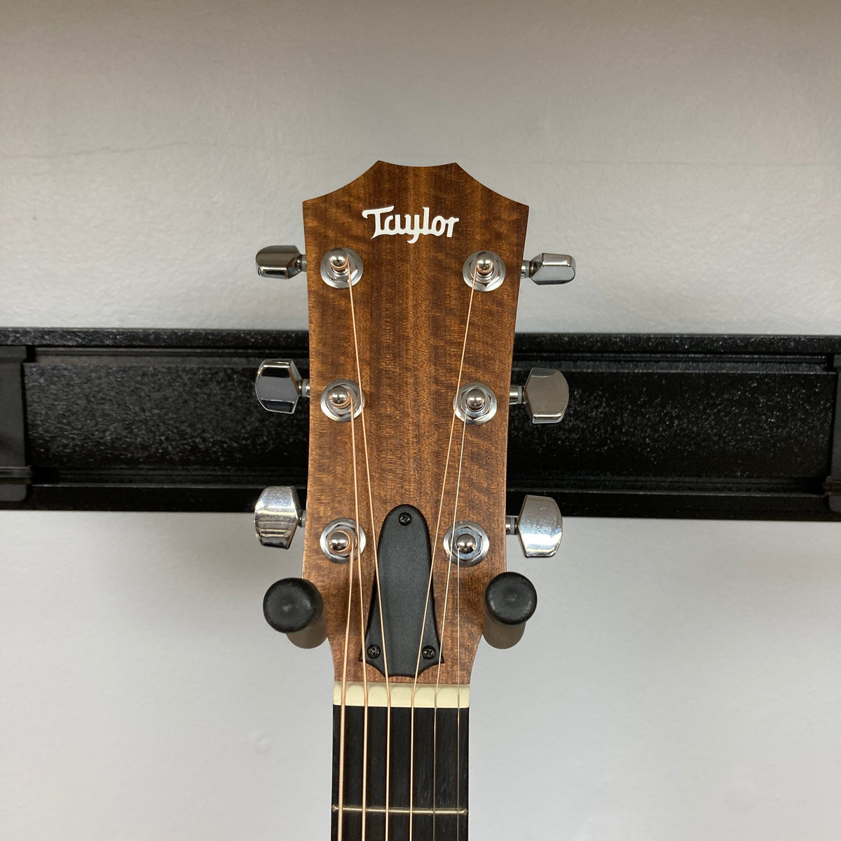 Taylor Academy 10 Acoustic Natural w/Gigbag Used