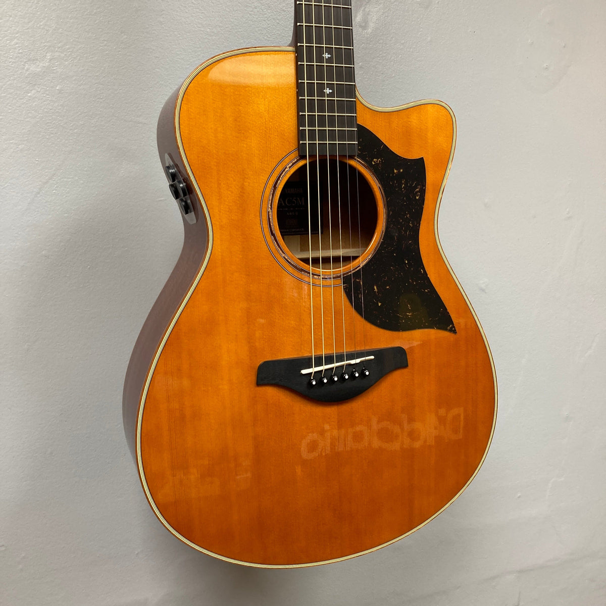 Yamaha AC5M ARE Concert Vintage Natural Made In Japan w/Case