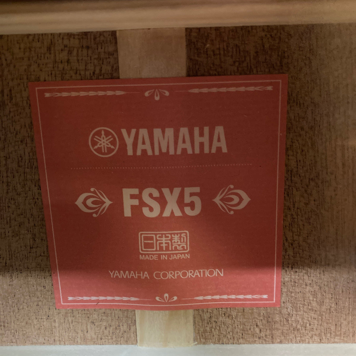 Yamaha FSX5 Red Label Natural Made In Japan w/Case