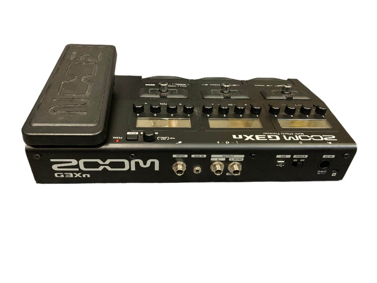Zoom G3XN Guitar Multi Effects Processor USED with buttons, switches, and built-in expression pedal for versatile sound experimentation and creative tone shaping.