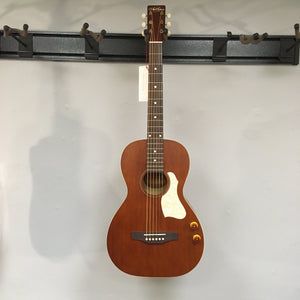 Art & Lutherie Roadhouse Q-Discrete Havana Brown Guitars...