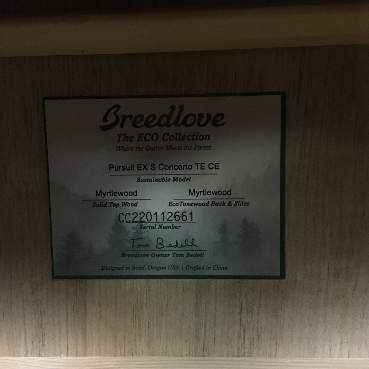 Breedlove Pursuit Exotic S Concerto CE Tiger's Eye Myrtlewood B-Stock acoustic guitar with visible finish blemishes on the binding.
