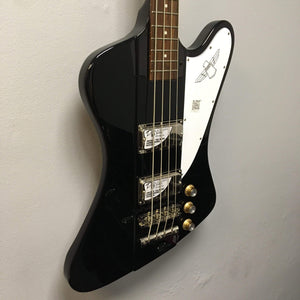 Epiphone Thunderbird Vintage PRO Bass Black, electric bass guitar with mahogany body wings, ProBucker™ Bass Humbuckers, nickel hardware, and vintage 60s design.