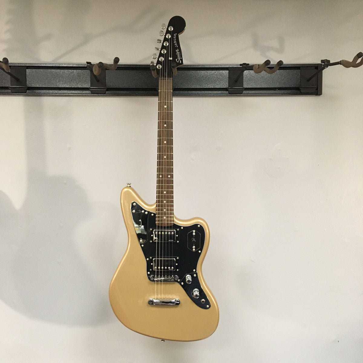 Squier Contemporary Jaguar HH ST - Shoreline Gold Guitars...