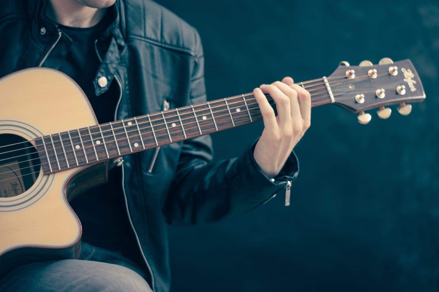 How Often Tune Acoustic Guitar