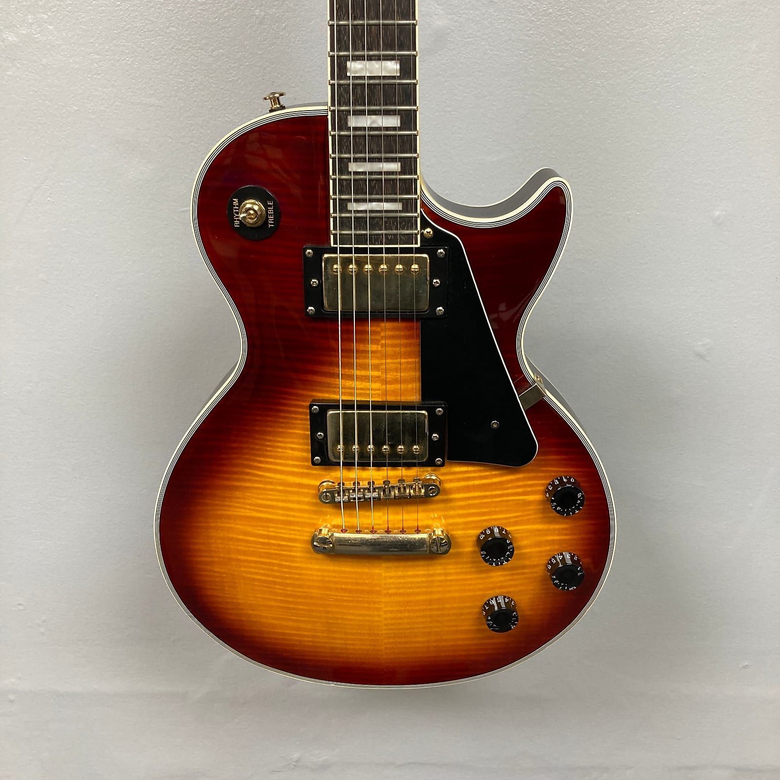 Counterfeit Gibson Les Paul