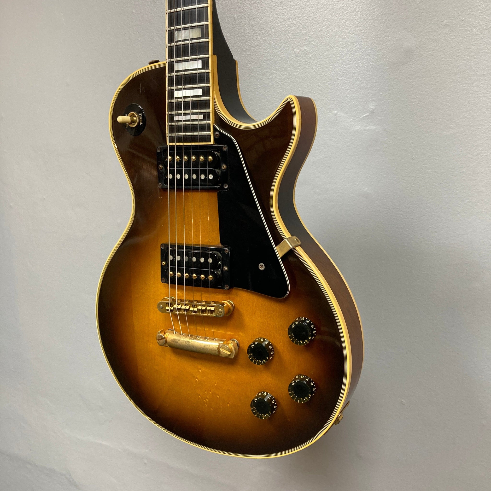 Gibson Les Paul Artist 1980年ビンテージ Custom 1980 Gibson Les Paul Artist - Antique Sunburst - El Diablo Amps