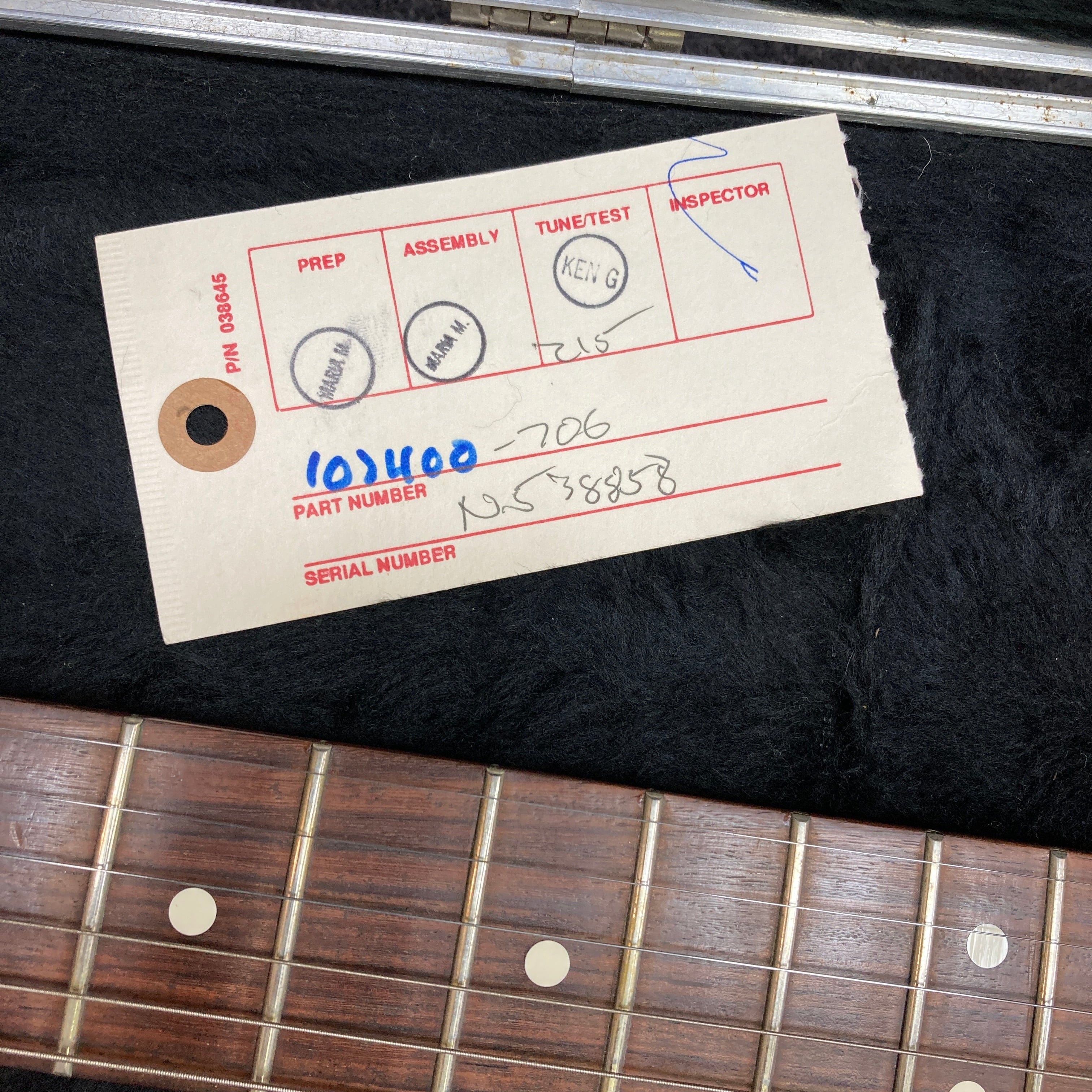 1995 Fender USA Stratocaster Standard Black w/case/consign/used