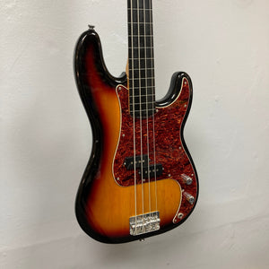 2015 Squier Vintage Modified Fretless Precision Bass