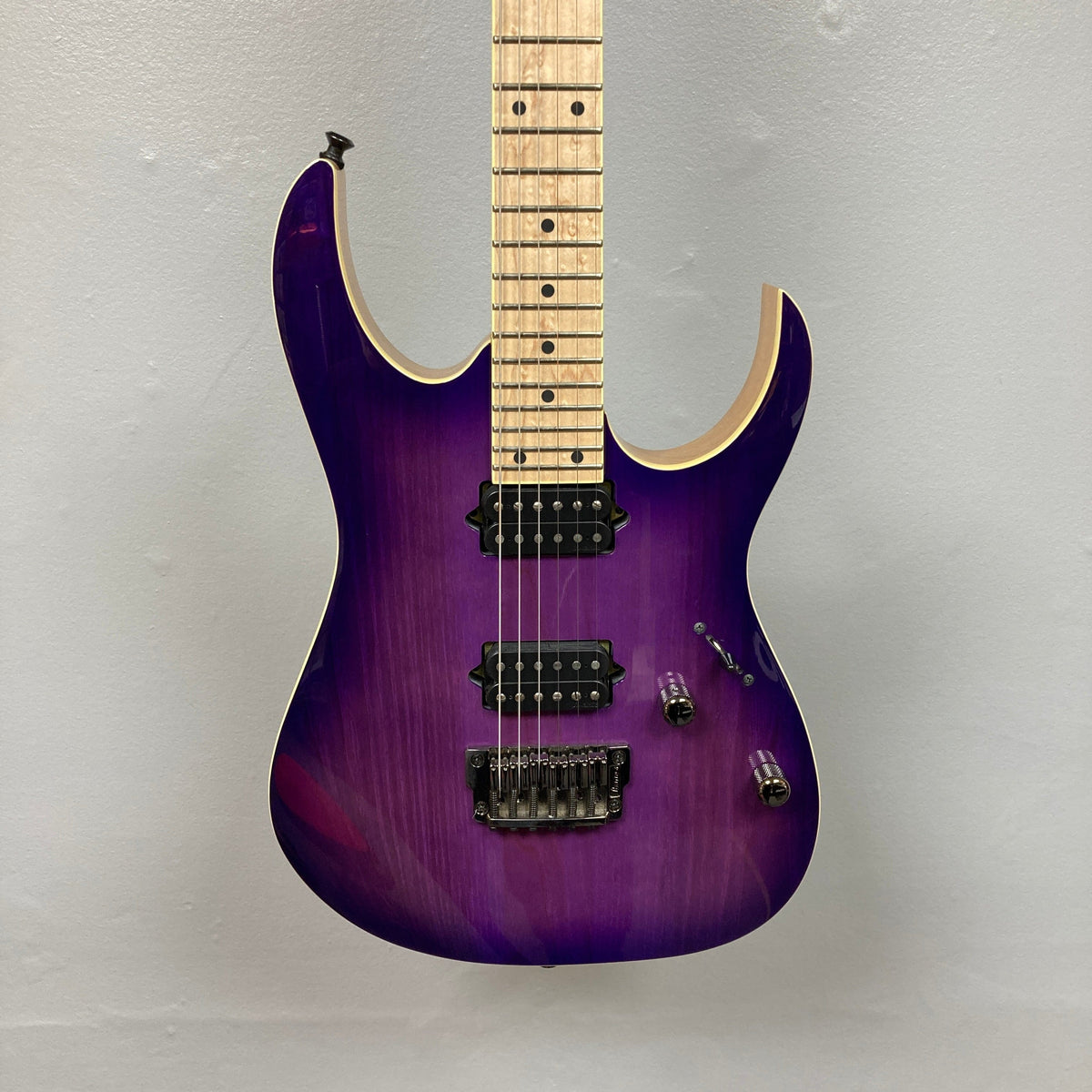 2022 Ibanez RG652AHMFXRPB RG Prestige Royal Plum Burst w/Gator gigbag
