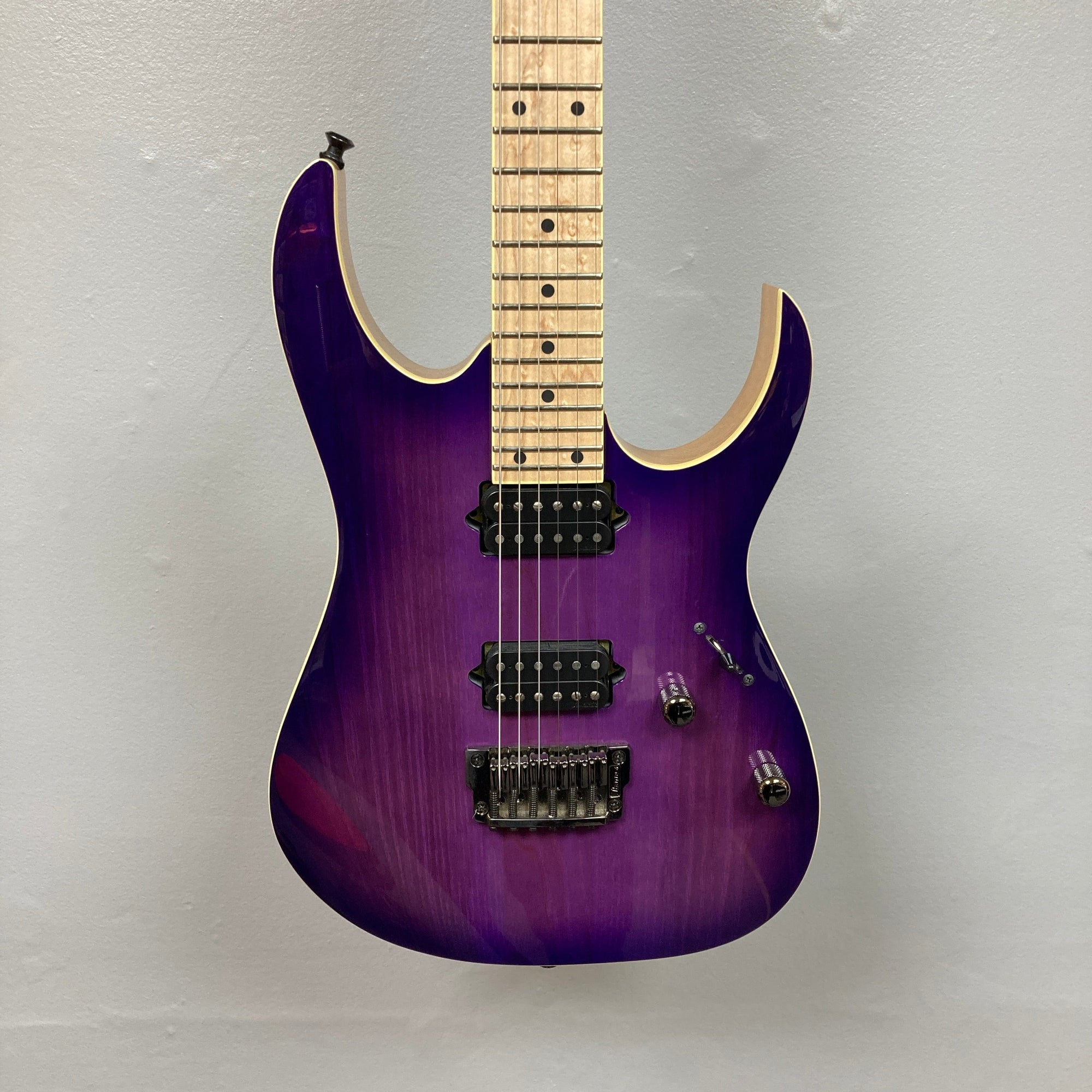 2022 Ibanez RG652AHMFXRPB RG Prestige Royal Plum Burst w/Gator gigbag