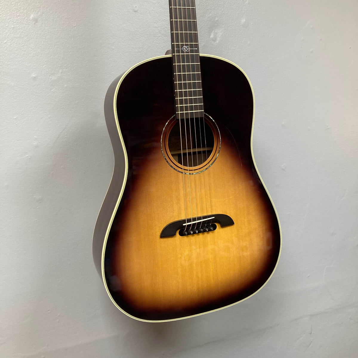 Alvarez DYMR70SB Yairi Masterworks Acoustic Guitar Sunburst slope-shoulder dreadnought with a black bridge.