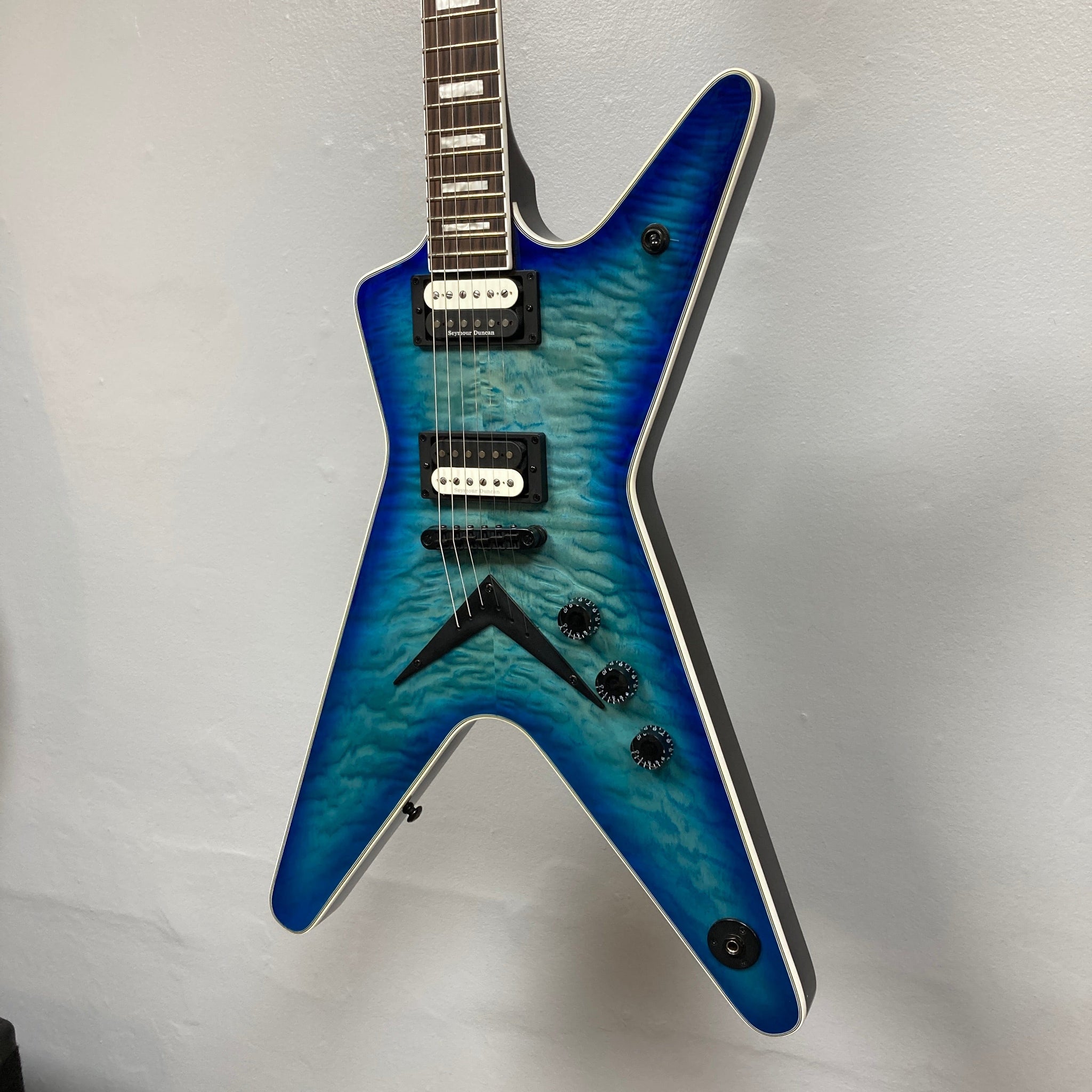 dean ml tobacco burst Dimebag Darrell's 1980s Standard (Sunburst) Dean Model ML79 F BB