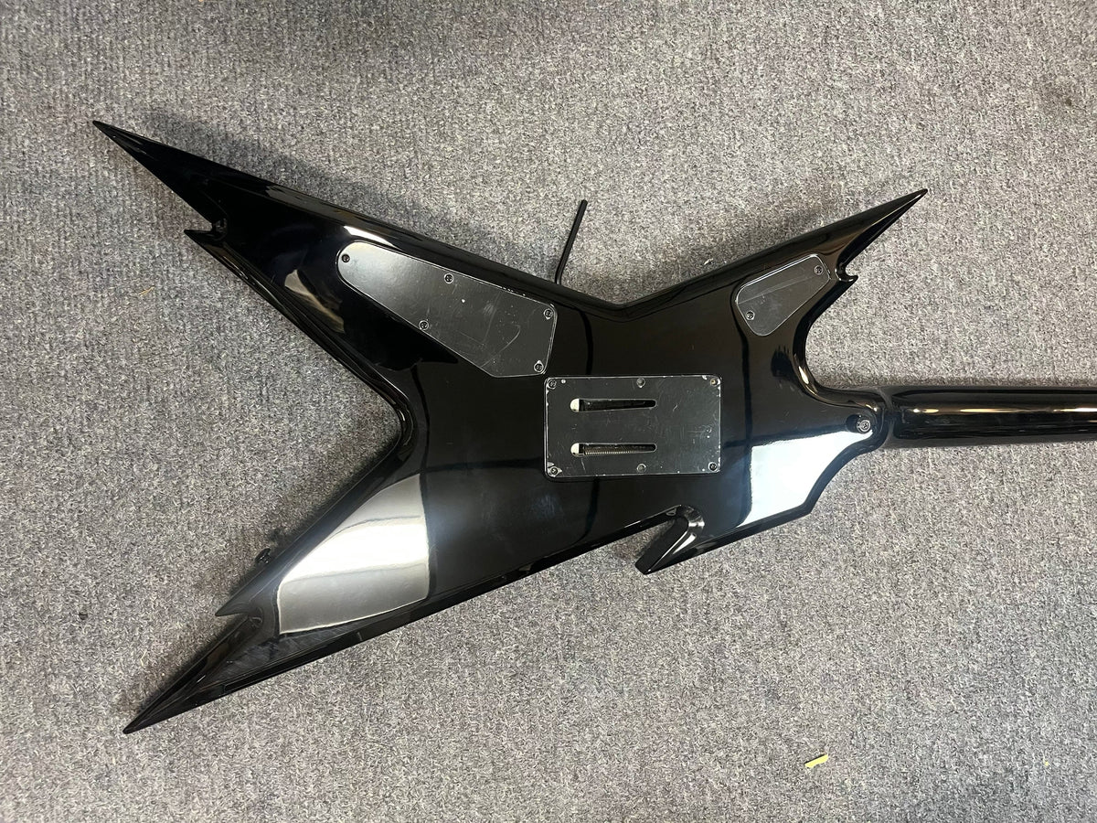 Dean Razorback Rust w/Case USED