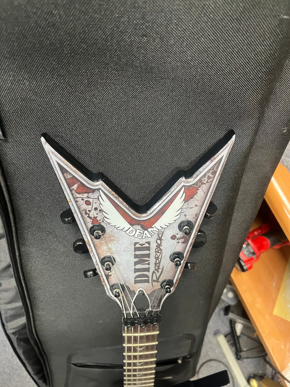 Dean Razorback Rust w/Case USED