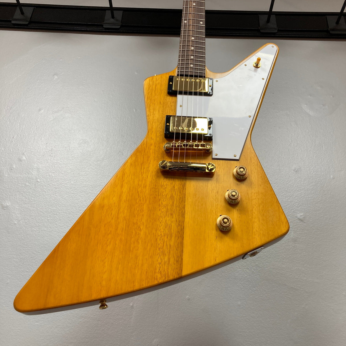 Epiphone 1958 Korina Explorer w/Case