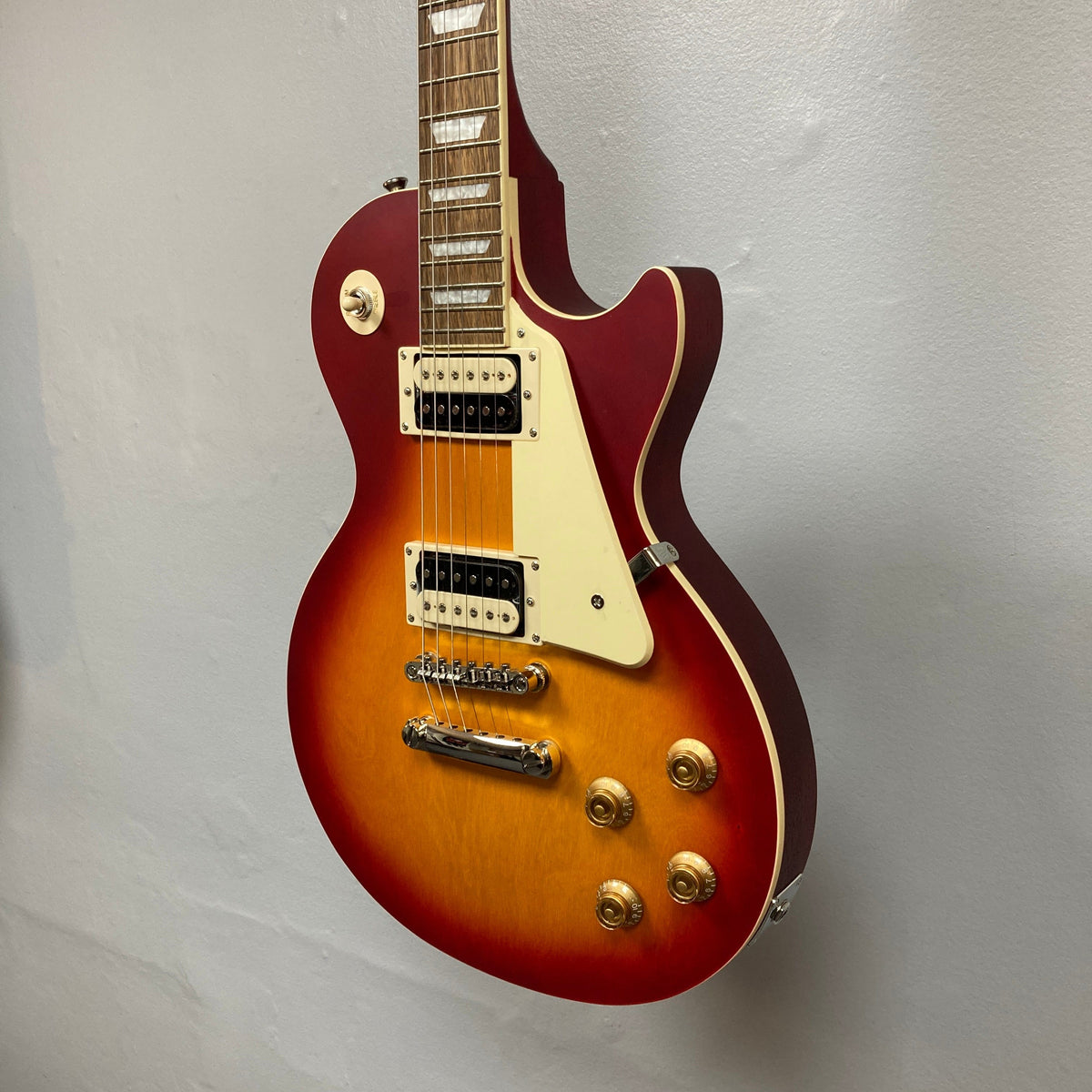 Epiphone Les Paul Classic Worn Heritage Cherry Sunburst