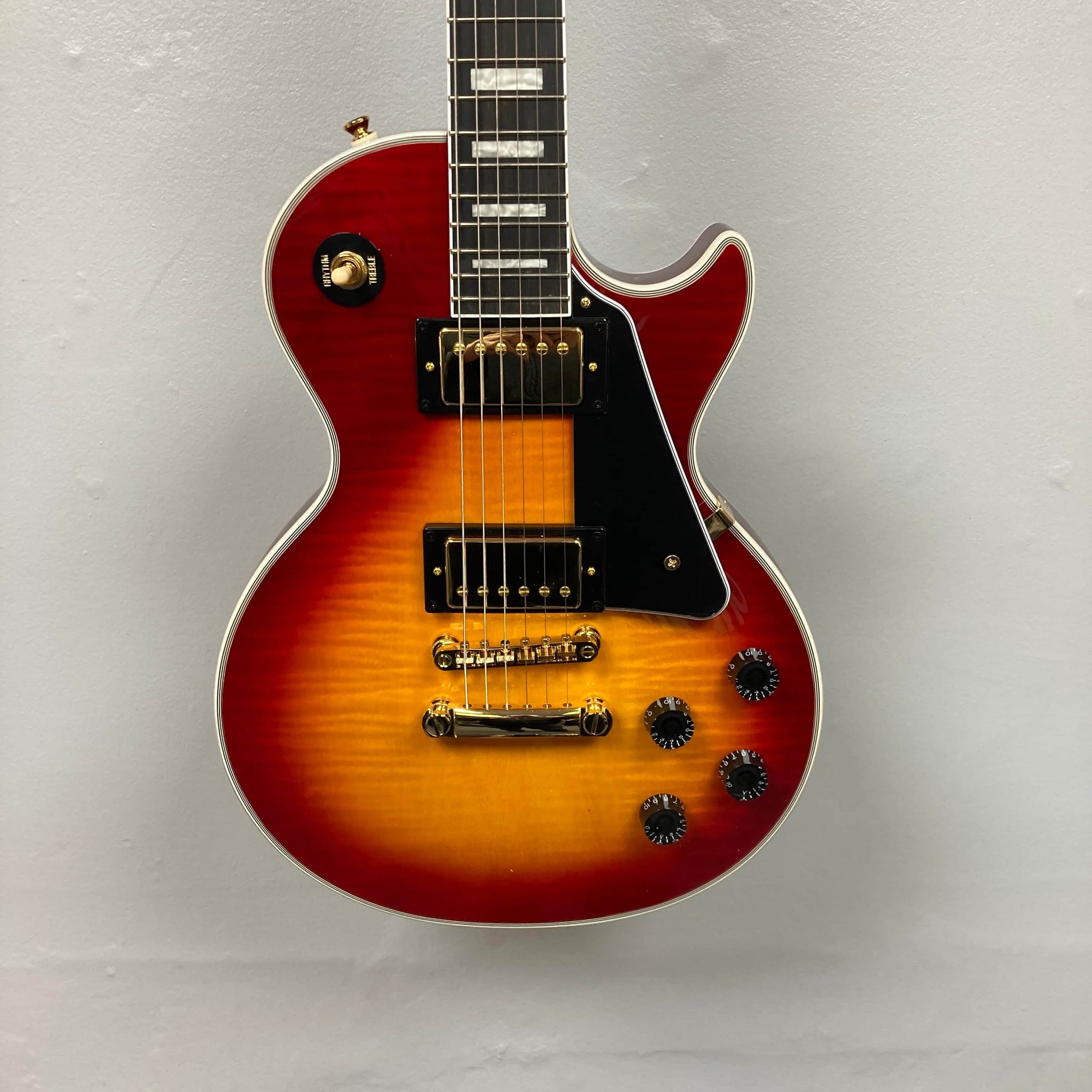 Epiphone Les Paul Custom (Heritage Cherry Sunburst)