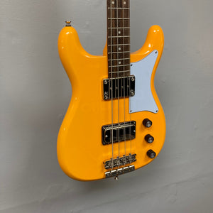 Epiphone Newport Bass California Coral, a right-handed, 4-string electric bass guitar with a unique body shape, gloss finish, and dual pickups.