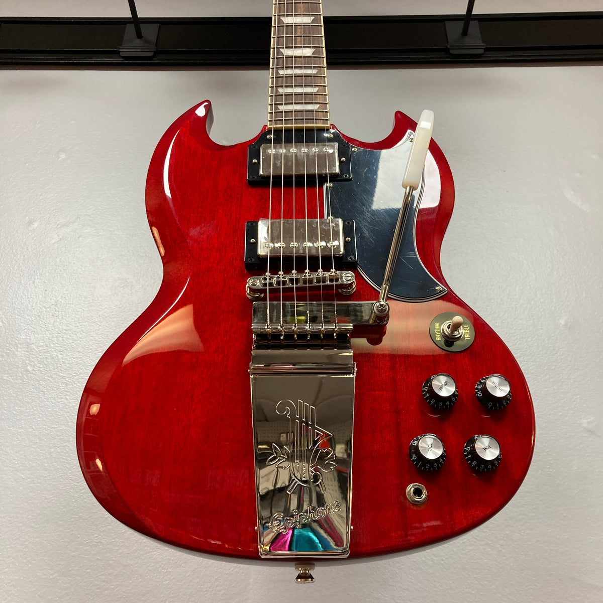 Epiphone SG Standard &#39;61 Maestro Vibrola Vintage Cherry