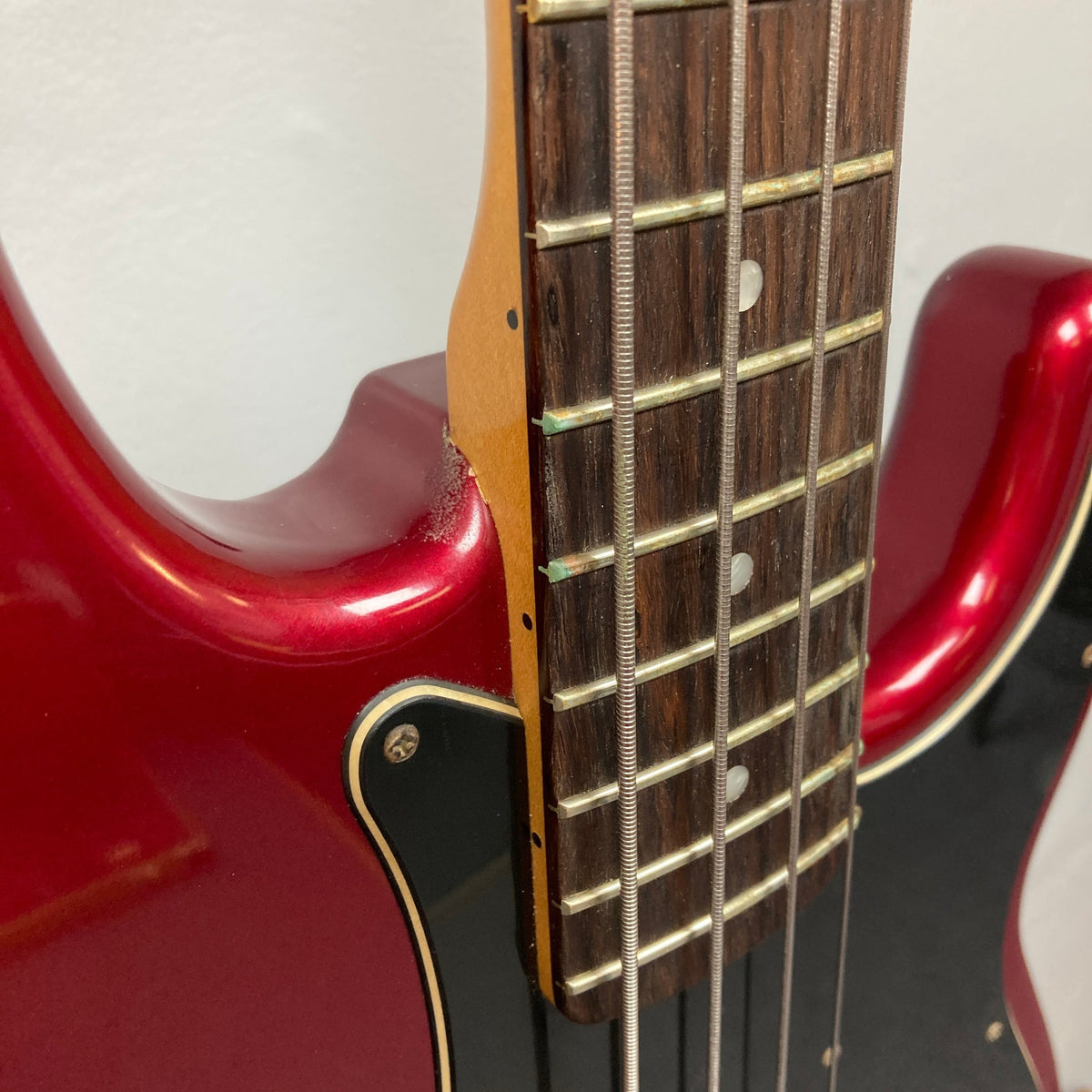 Fender Nate Mendel Precision Bass Candy Apple Red w/Tweed Case Used