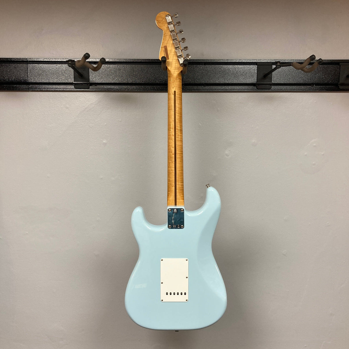 Fender Vintera &#39;50s Stratocaster Sonic Blue Used Consign