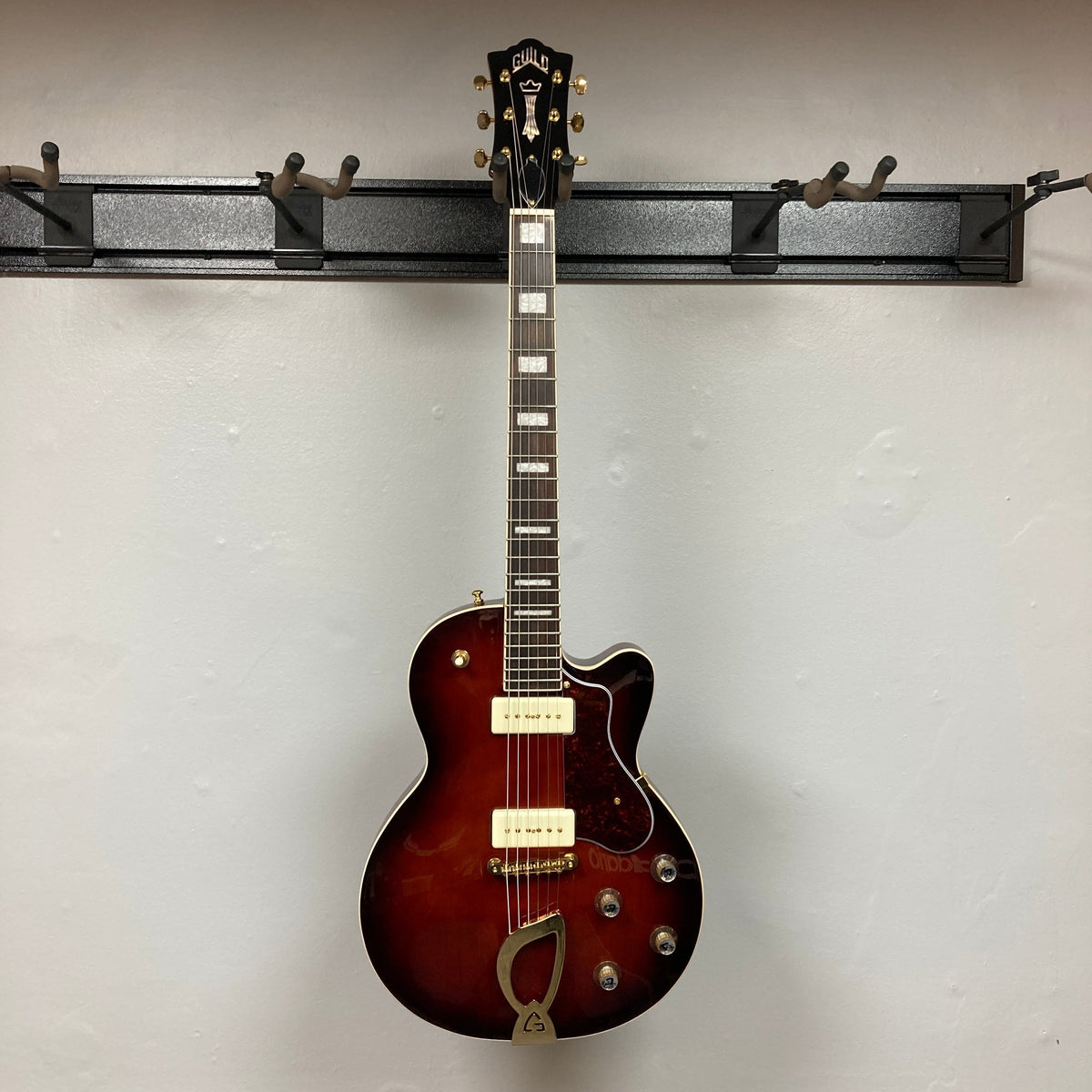 Guild Aristocrat P90 Consign