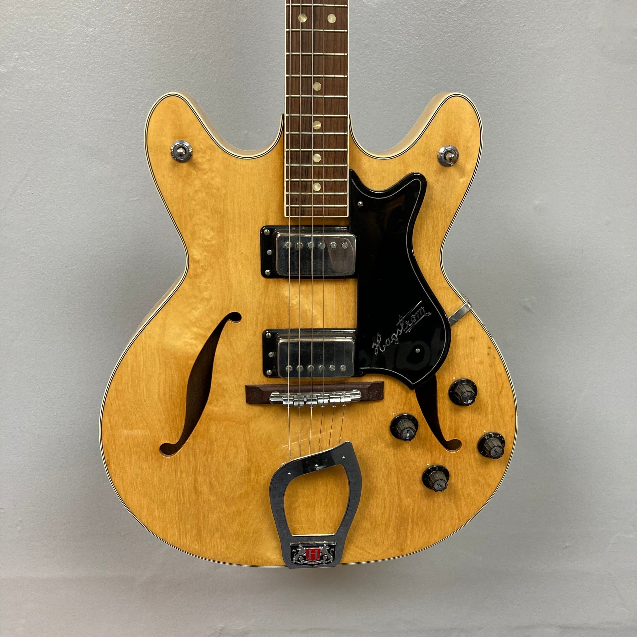 Hagstrom Viking 1968 Natural W Case Guitars On Main Hagstrom Viking 1968 Natural W Case Guitars On Main