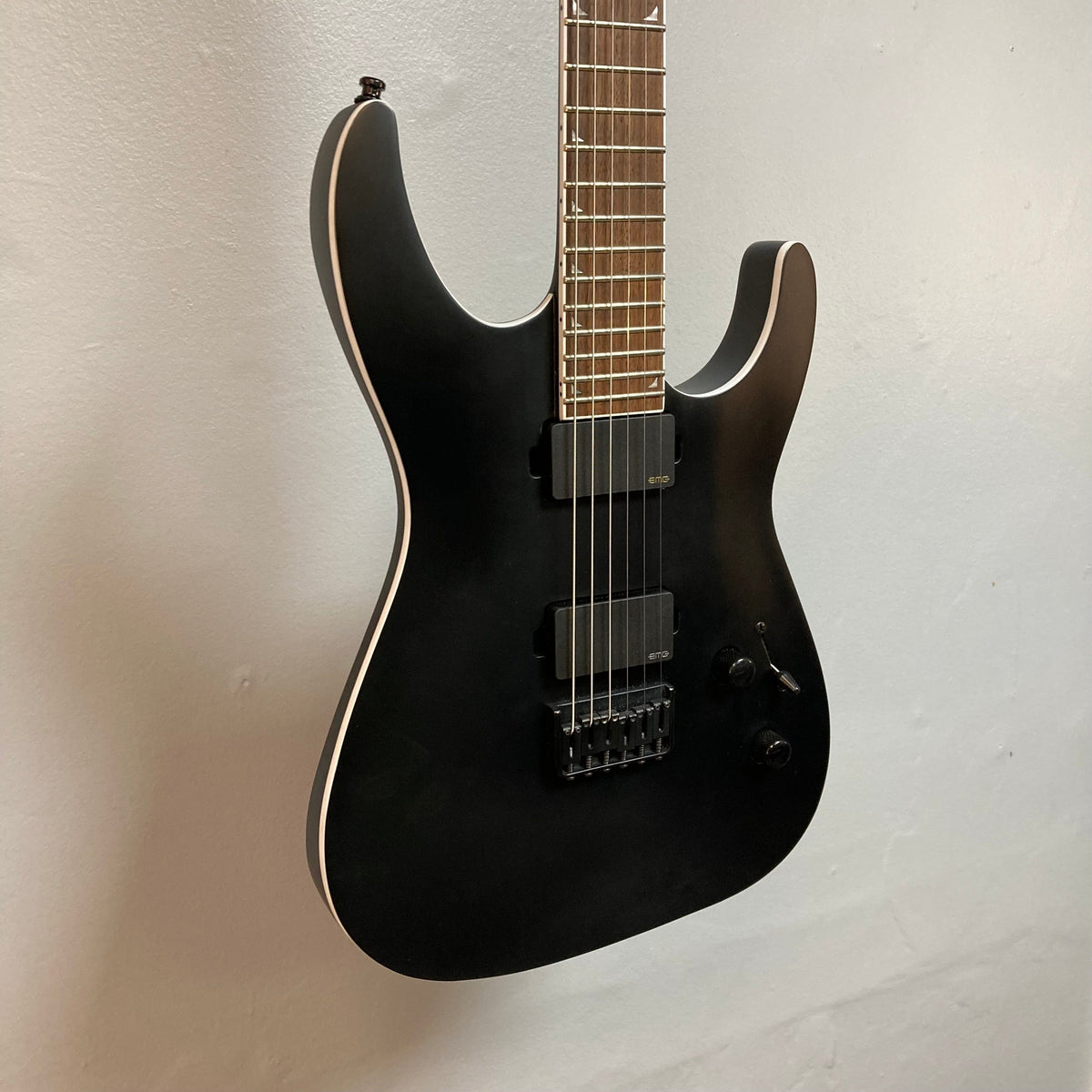 Jackson X Series Soloist SLA6 DX Baritone Black w/Hard Case Used