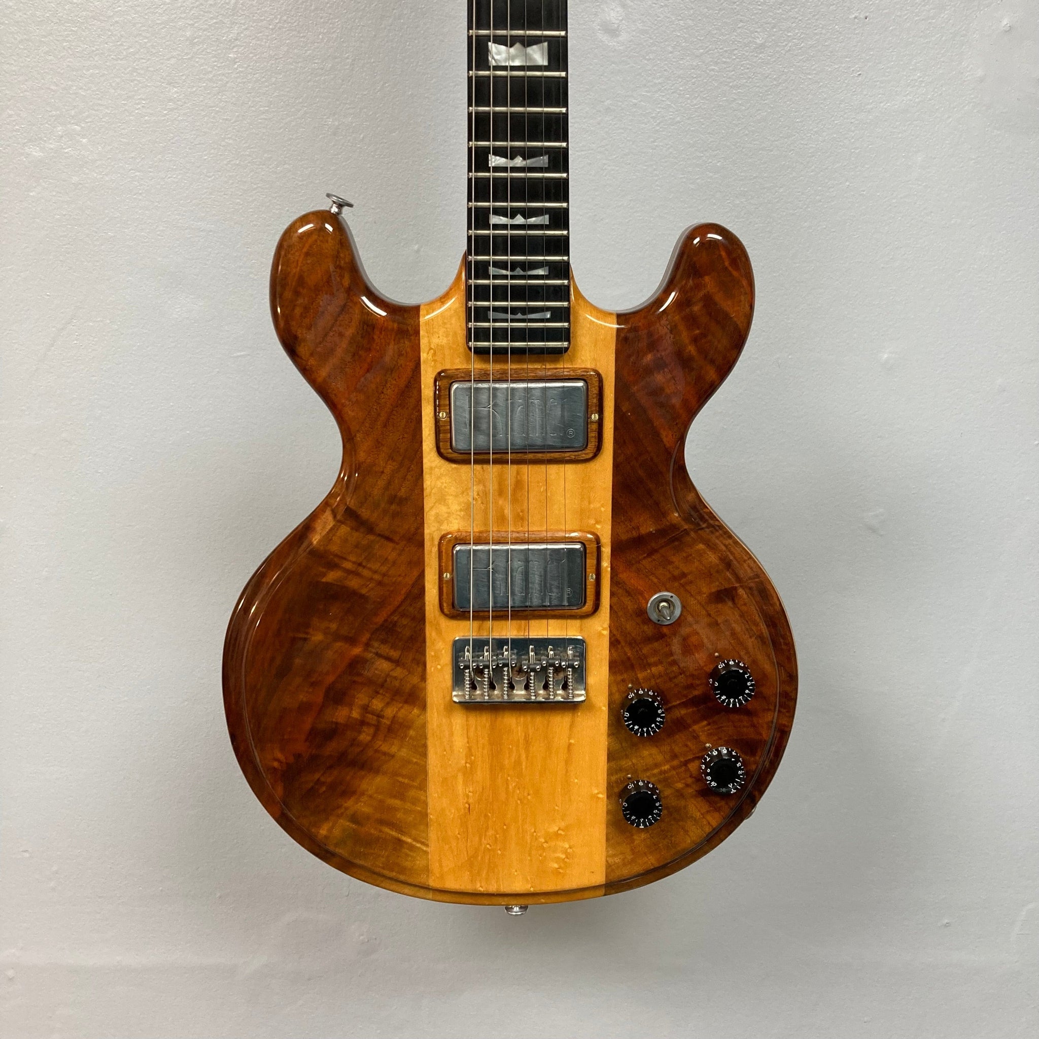 Kramer 7 String Kramer 650G Deluxe Vintage Guitar w/Case - Guitars on Main