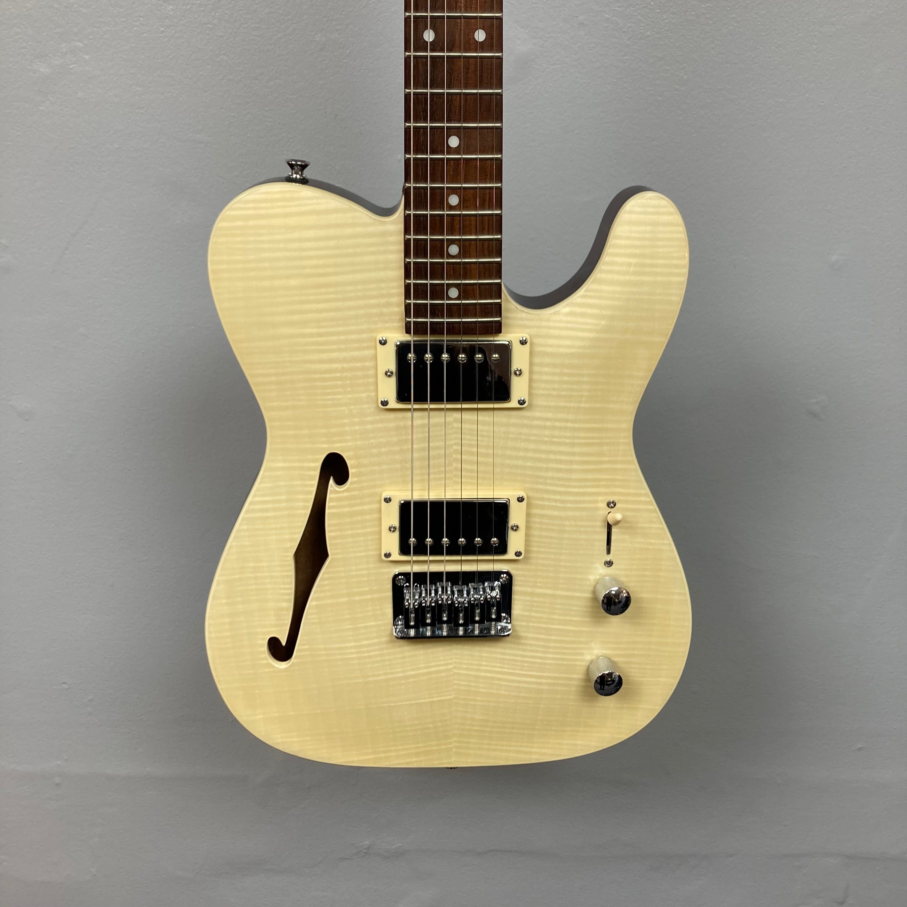Michael Kelly Guitars—Learn, Shop and Play Your Style Michael Kelly Guitars—Learn, Shop and Play Your Style