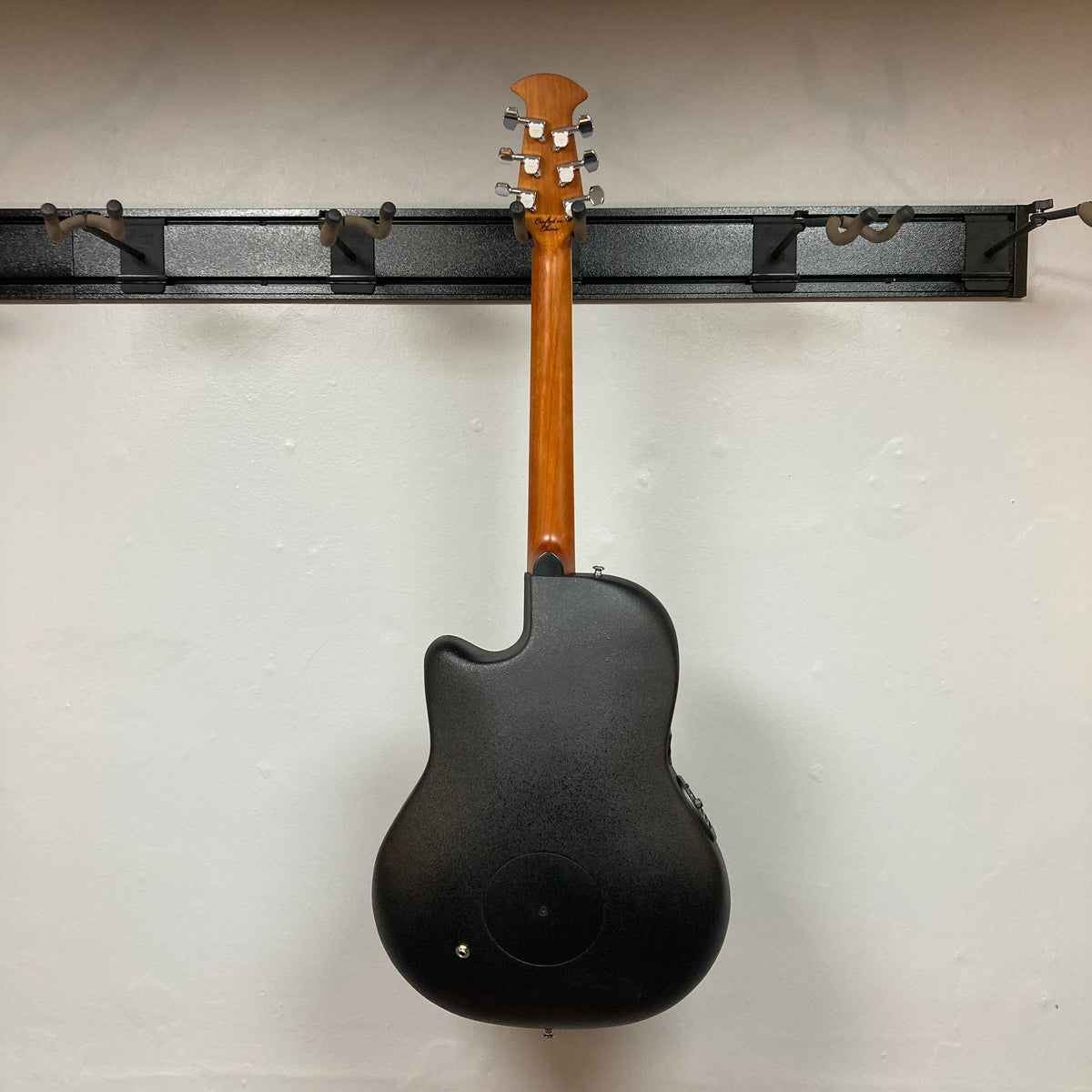 Ovation CE48P Celebrity Elite Plus w/ Ovation Fitted Hardshell Case