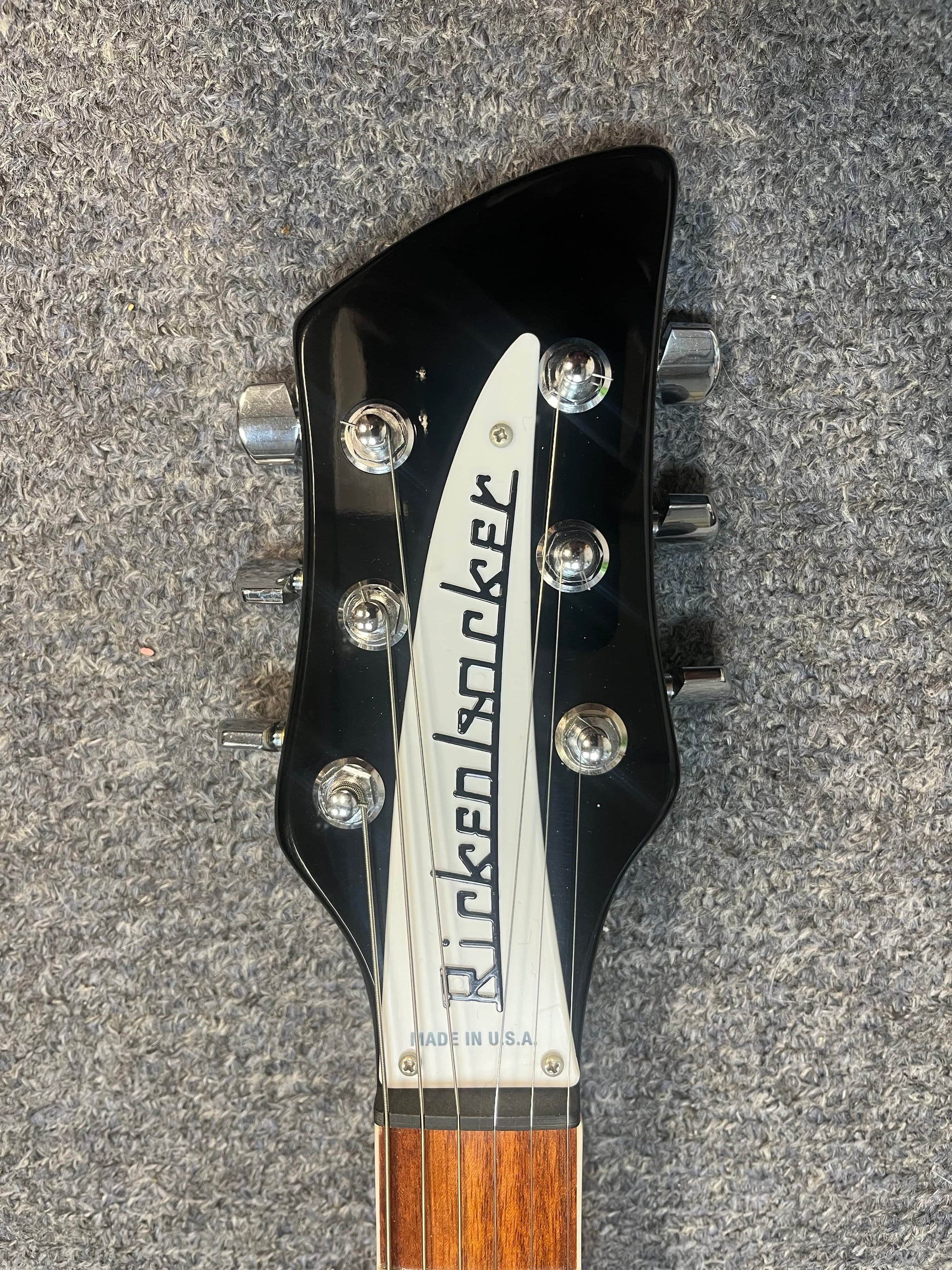 Rickenbacker 620 Jetglo Electric Guitar w/Case